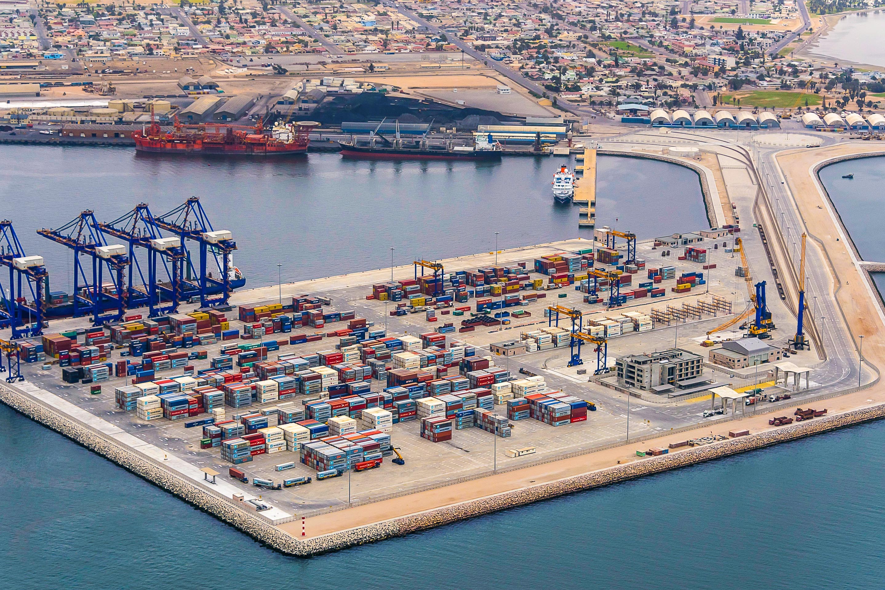 纳米比亚计划大规模扩建港口，为能源出口做好准备